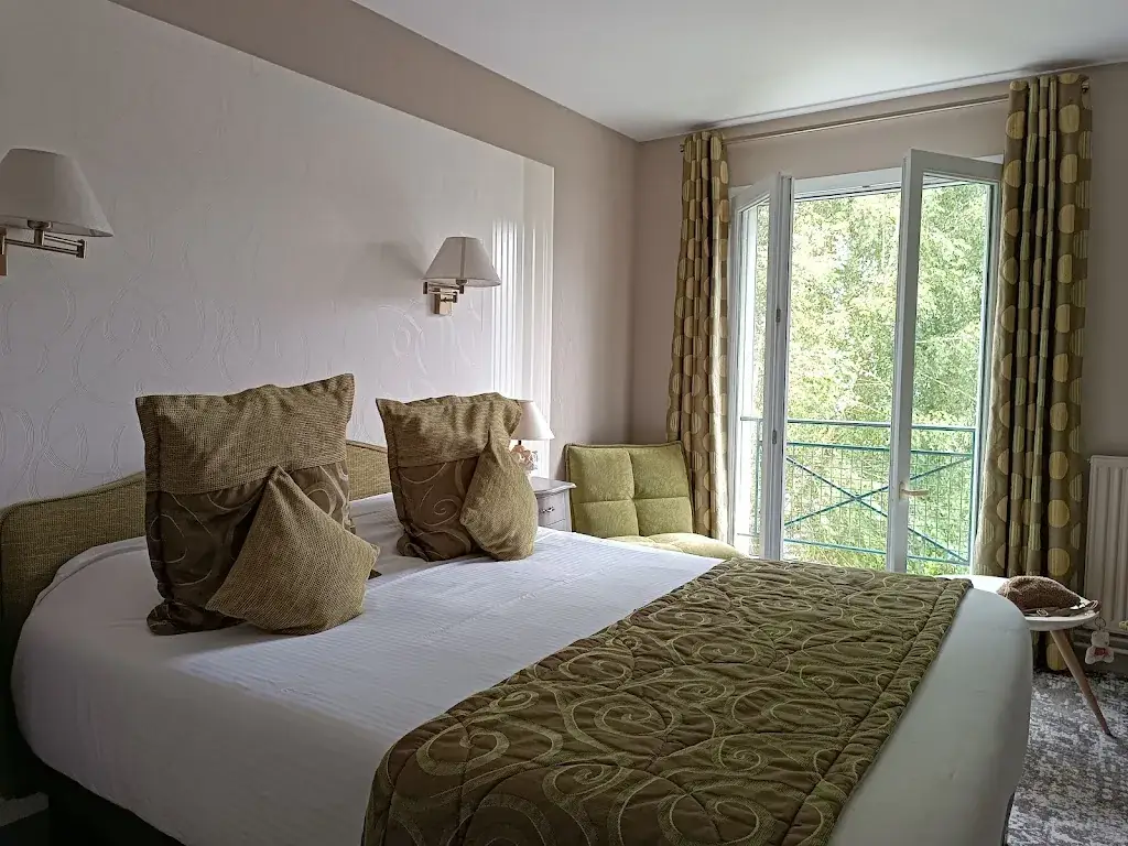 Logis Hôtel le Gué du Holme_Saint-Quentin-sur-le-Homme_slider_image_2