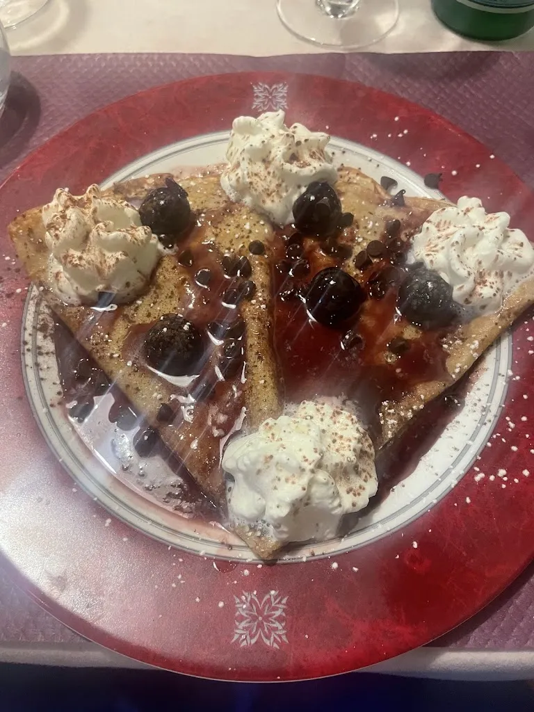 Maggie N_Crêperie Des Grèves_Vains_review