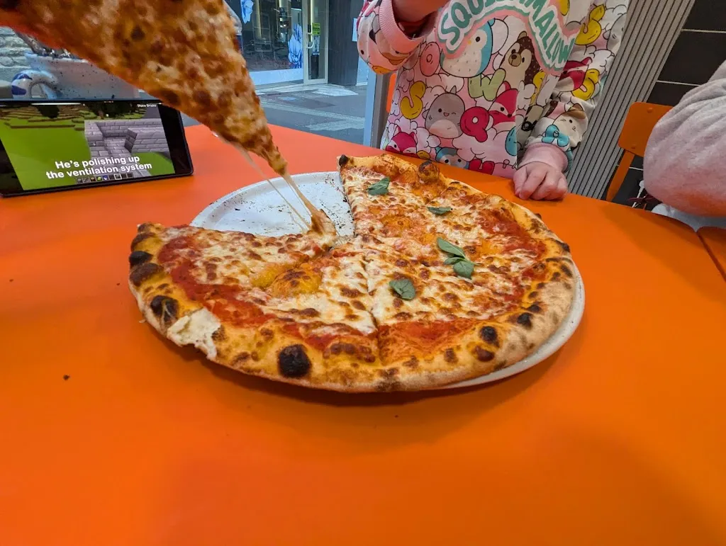 Justin Meighan_Cuisto PIZZA_Avranches_review