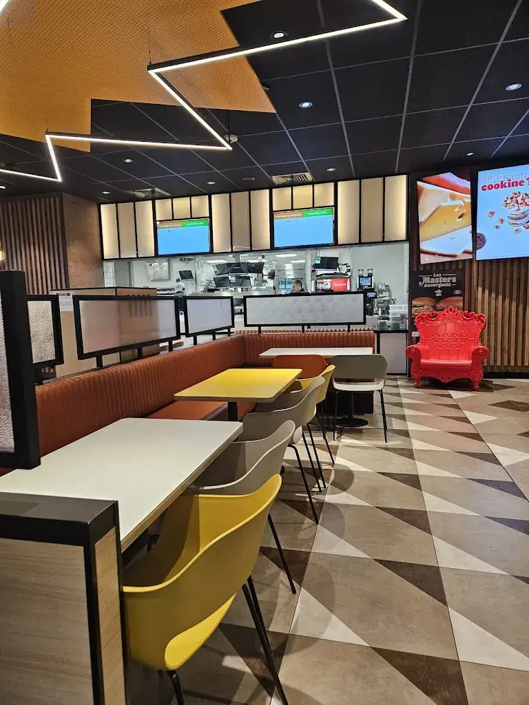 Burger King_Avranches_slider_image_3