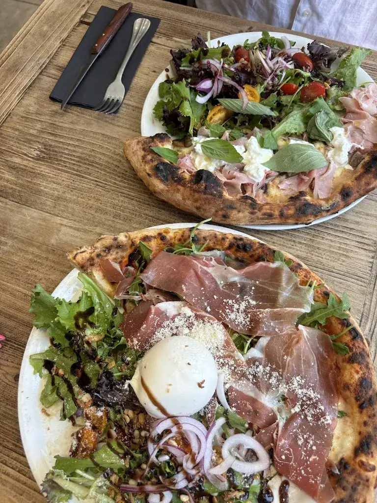 Jean_Mama Mika_Gilly-sur-Isère_review