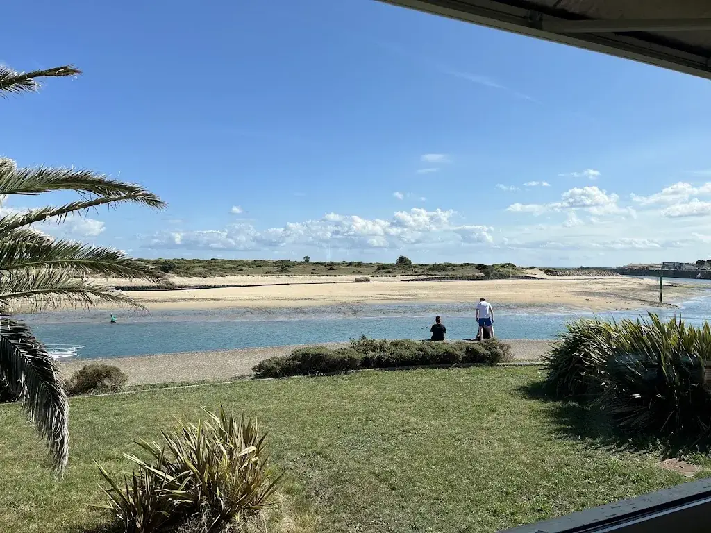 Caroline Lytton_Hôtel la Marine_Barneville-Carteret_review