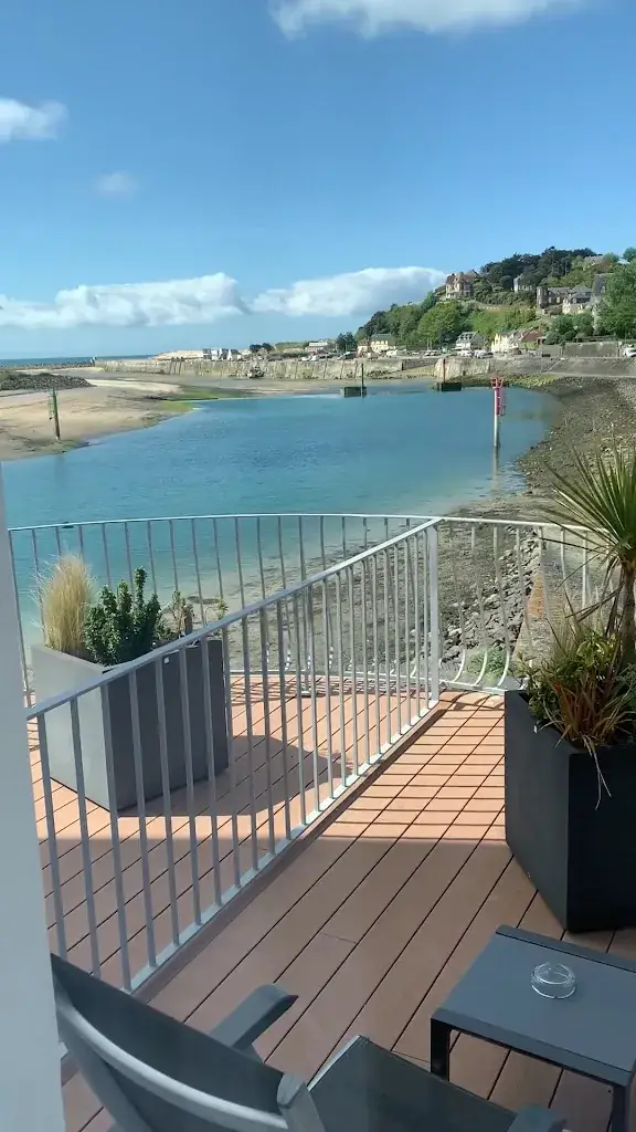 Hôtel la Marine_Barneville-Carteret_slider_image_2