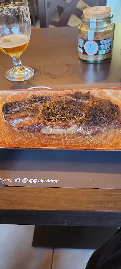 Rudolph Tuten (RedWyvern)_L'auberge des 2 églises_Moitiers-d'Allonne_review