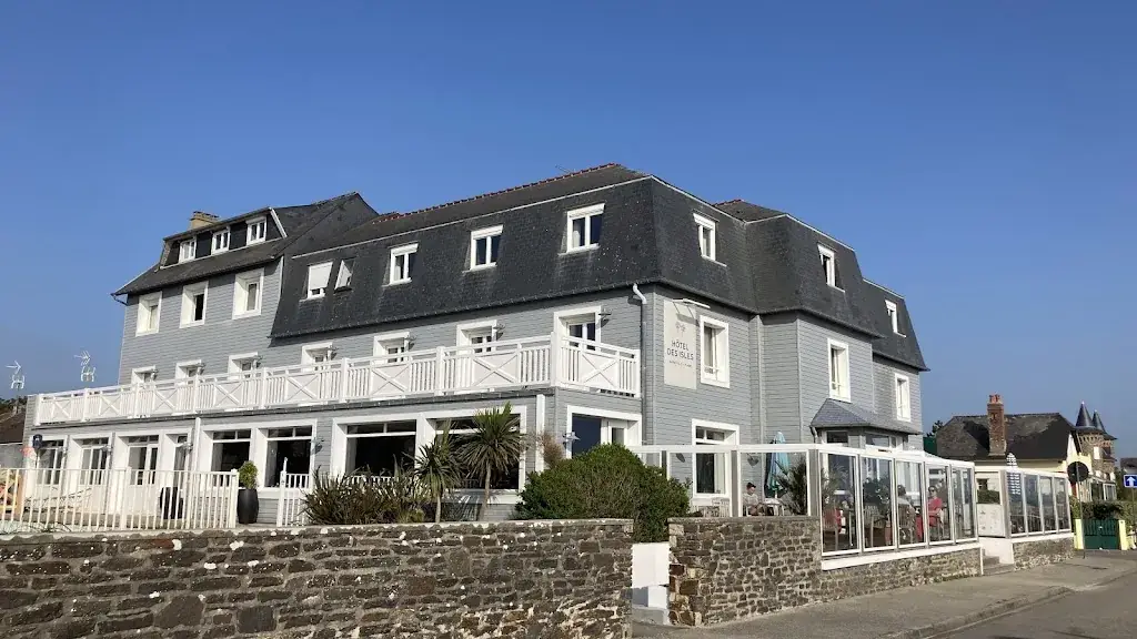 Nikola Trajkovic_Hôtel des Isles_Barneville-Carteret_review