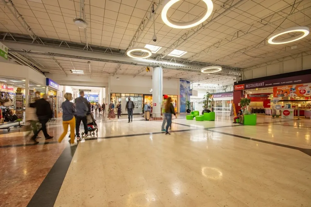 Centre Commercial Carrefour Barentin_Barentin_slider_image_2