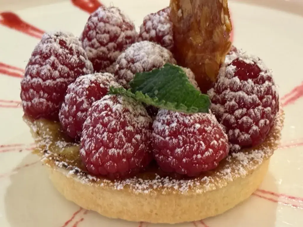 Andreea Tudose_Le Réfectoire_Duclair_review