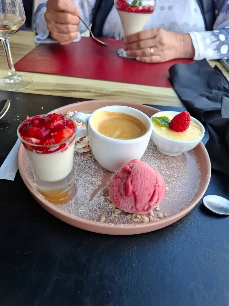 Laurence Marcq_Le Racine_Hague_recensione