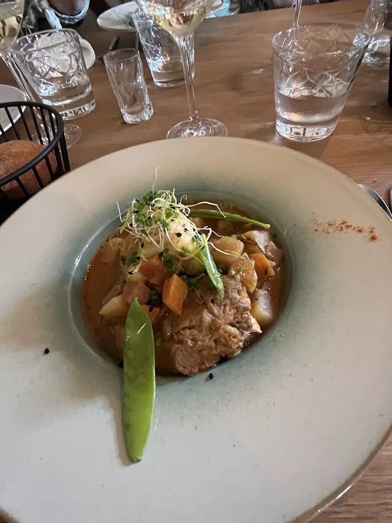 Guylaine Sebert_L'Authentique_Beaumont-le-Roger_reseña