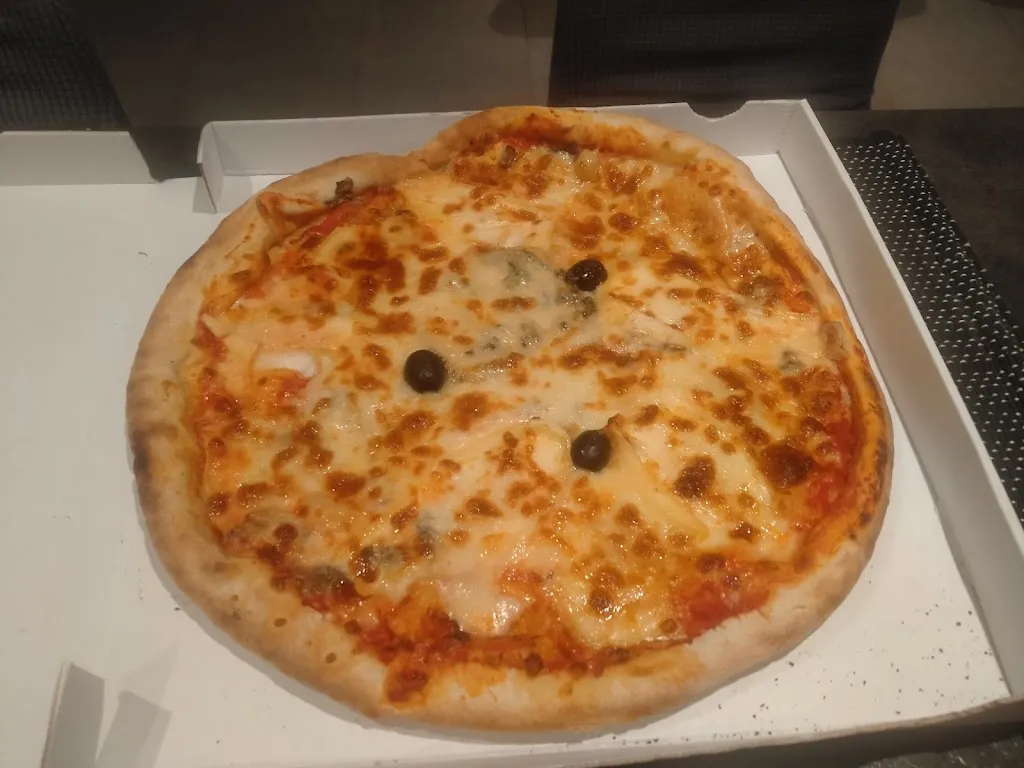 Frangy Pizza_Frangy_slider_image_2