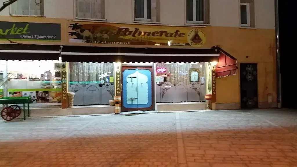 La Palmeraie restaurant in Beaumont-le-Roger
