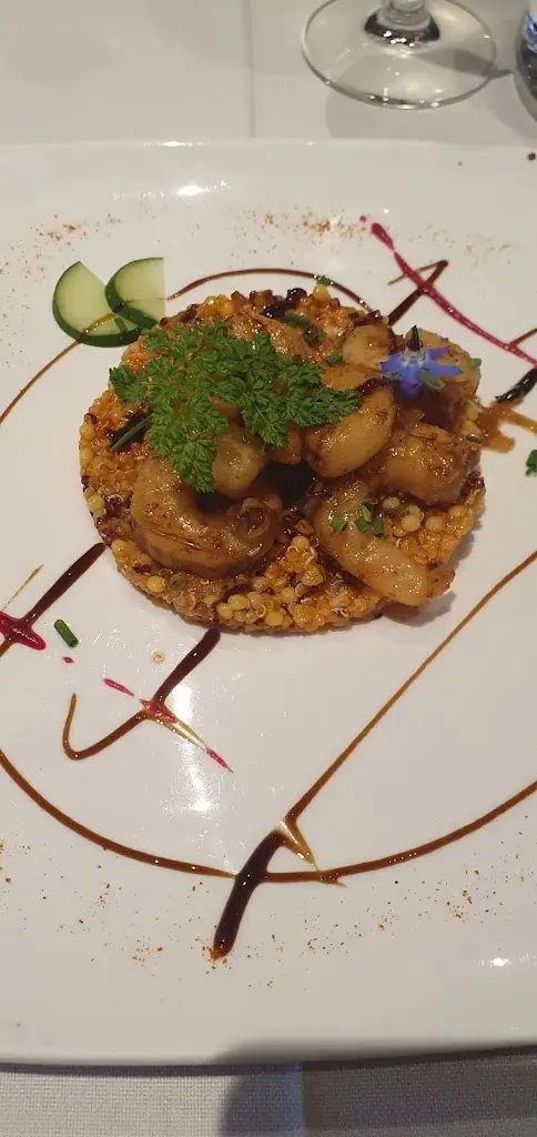 ly lou_L'Etape Louis XIII_Mesnil-en-Ouche_reseña