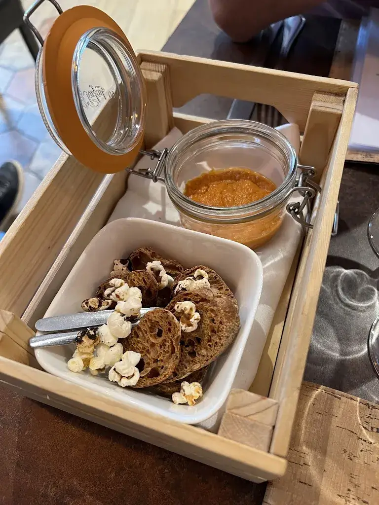 Tara Barbato_L'Alcôve_Bayeux_recensione