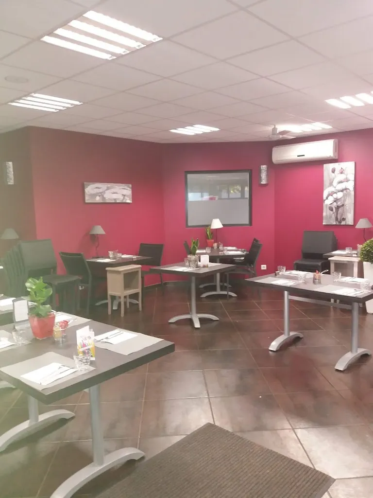 Chantal Faure_Giron Traiteur Restaurant Sarl_Gillonnay_review