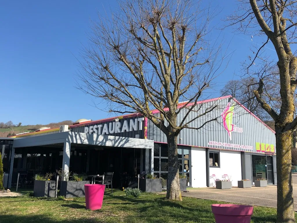 Giron Traiteur Restaurant Sarl restaurant in Gillonnay