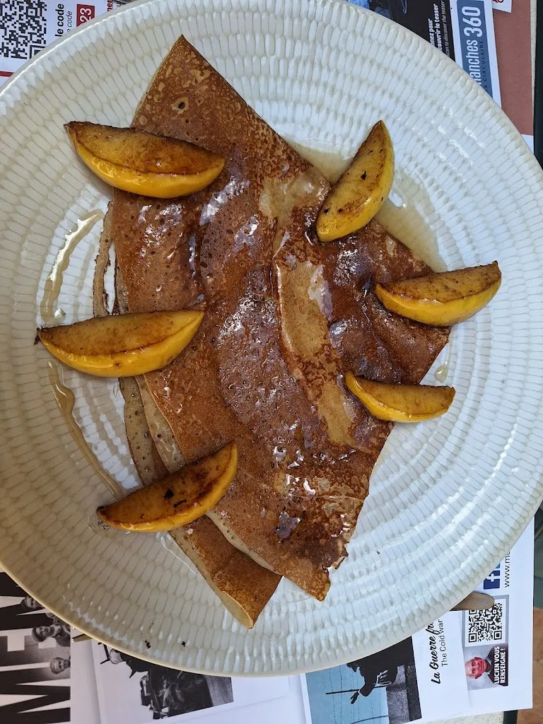 Mathias Borsch_L’Insolite_Bayeux_review