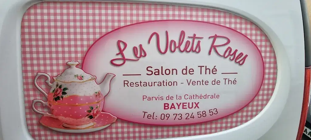 Ellie kefala_Les Volets Roses_Bayeux_review