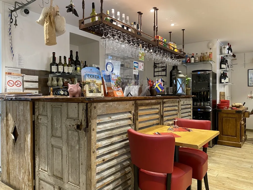 Le Volet Qui Penche restaurant in Bayeux