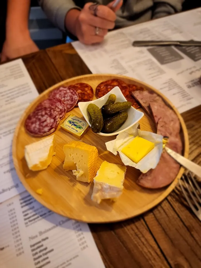 Dianne Y_La Manufacture_Bayeux_review