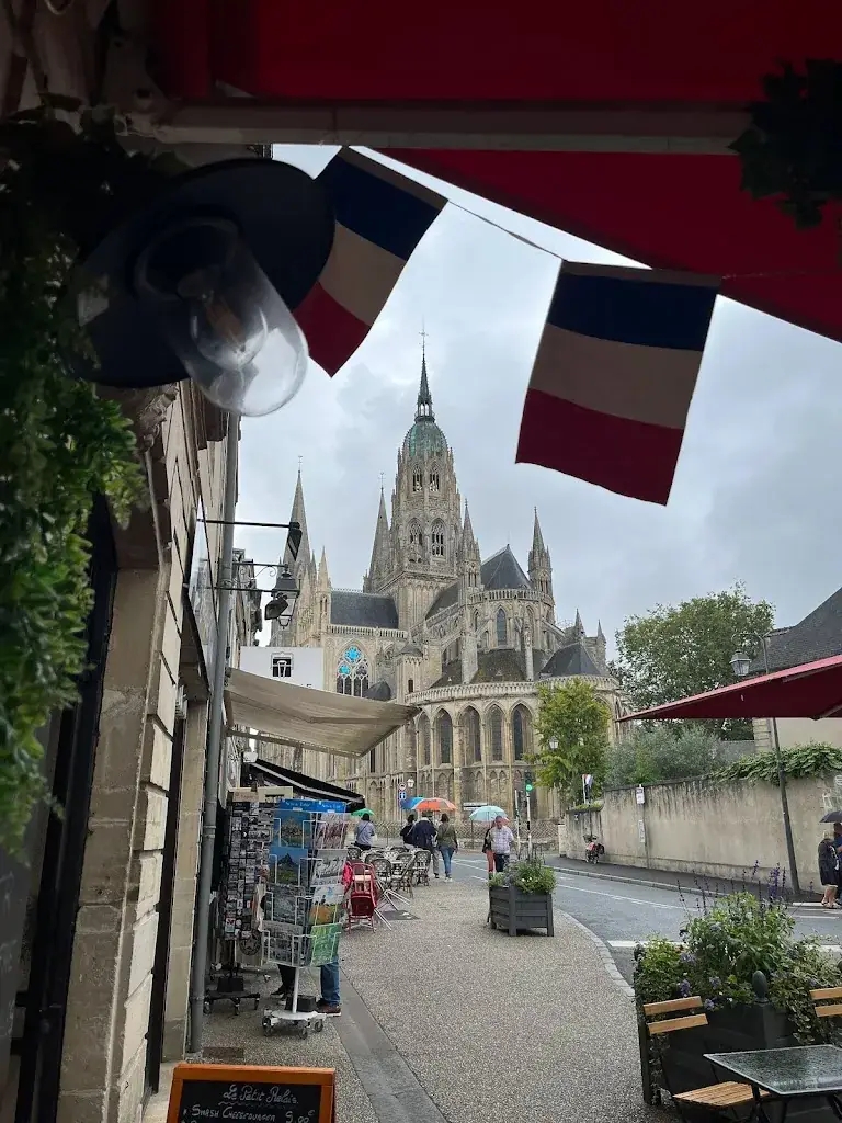 Le Petit Relais_Bayeux_slider_image_3