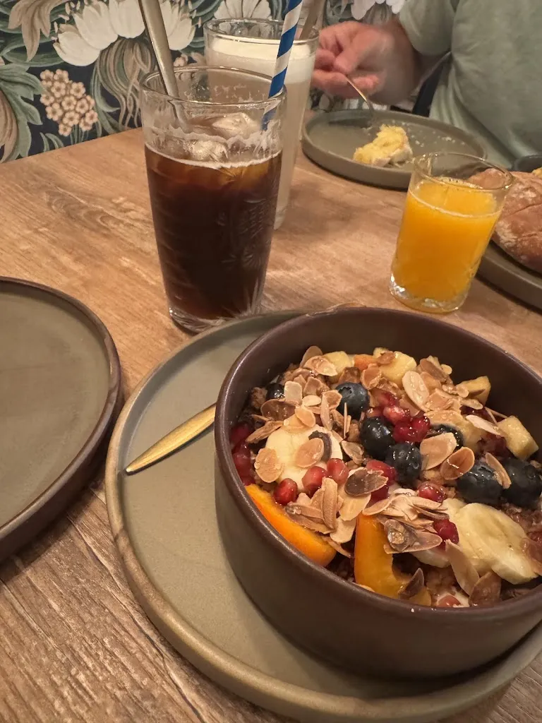 Elle Spaulding_Selma Alabama_Bayeux_review