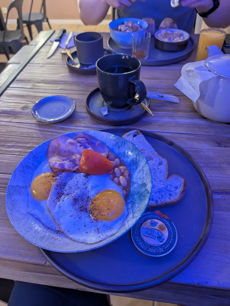 W B_Selma Alabama_Bayeux_review