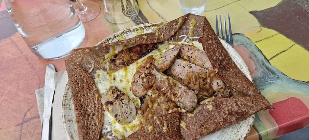 Guillaume Faivre-P_CREPERIE EUGENIE_Bayeux_review