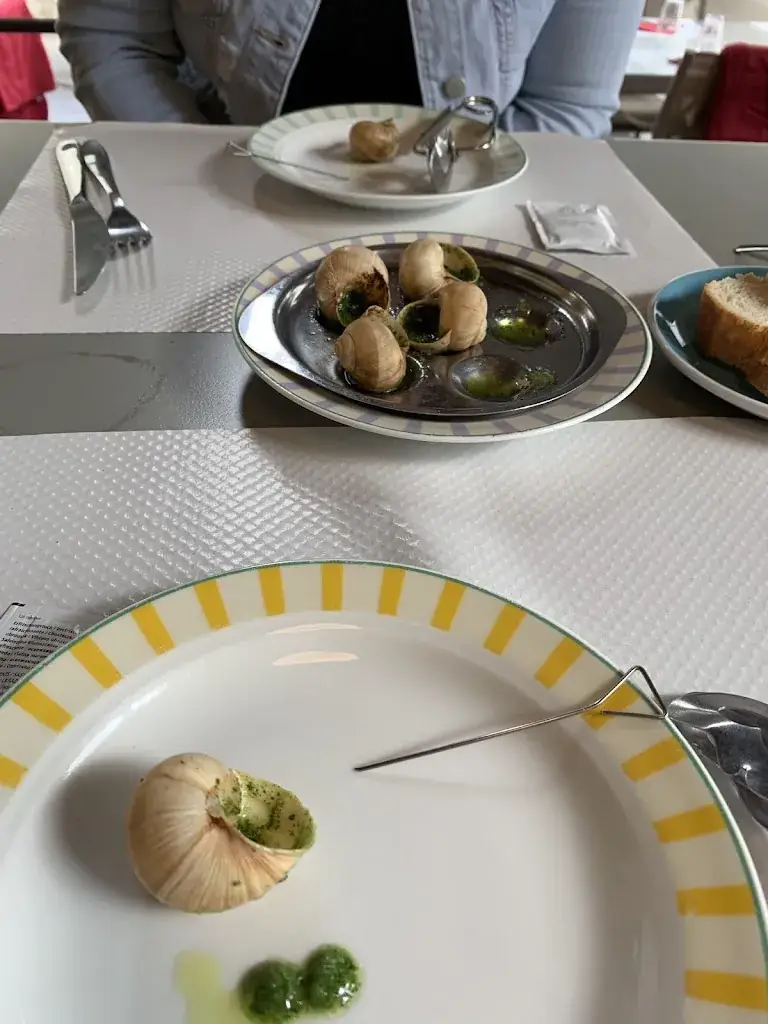 J Brast_Le Bouchon_Bayeux_recensione