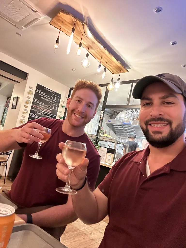 Manny R_La Mentonnaise_Côte-Saint-André_review