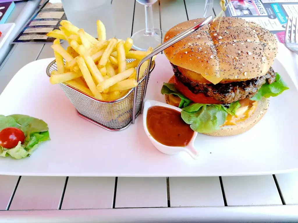 Menu_Les 3 Planeurs - restauration en continu_Bénouville_image_9