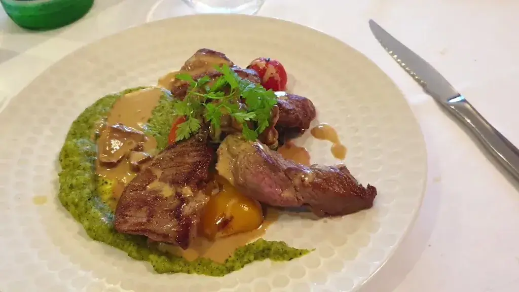 Hôtel Restaurant Spa La Glycine_Bénouville_slider_image_2