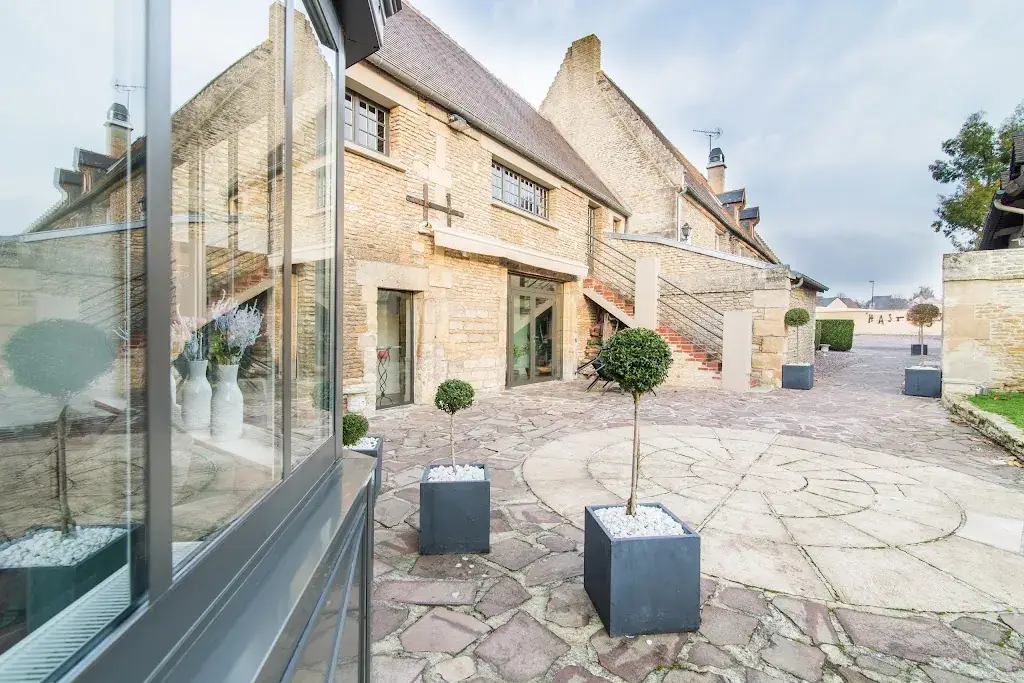 Manoir'Hastings, Restaurant,Hotel_Bénouville_slider_image_1