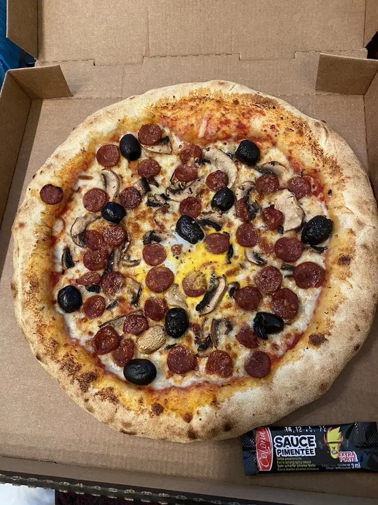 Monika Leroy_Chez Fratelli_Bellengreville_review