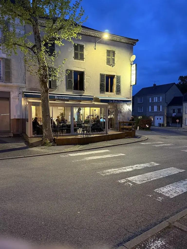 Michael Locatell_Le Petit Zinc_Gannat_review