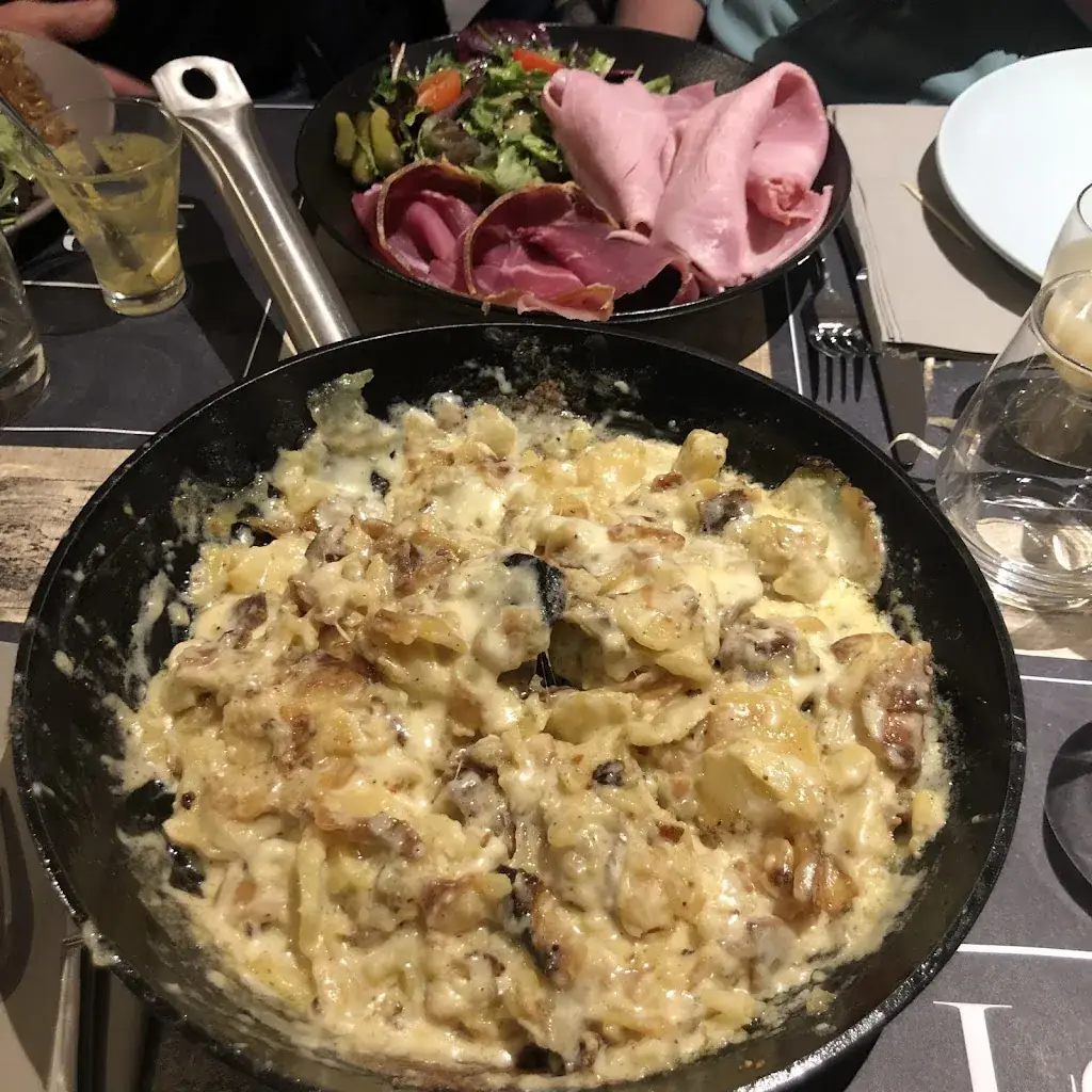 Le Petit Zinc_Gannat_slider_image_2