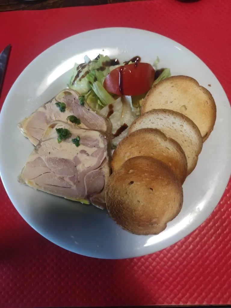 Alexandre MOTTIER_Bar Restaurant L'Evénementiel_14370_recensione