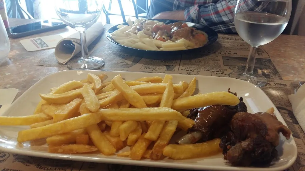 Pauline Lepretre_Le Bistrot_Gannat_review