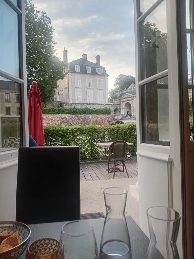 John_Hôtel-Restarant Relais Saint Louis Logis_Bellême_review