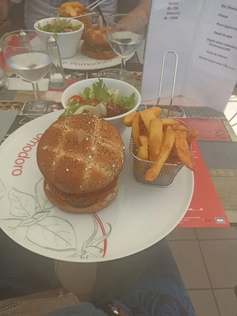 léon google_L'Hippocampe/Épicerie Proxi_Petit-Caux_review