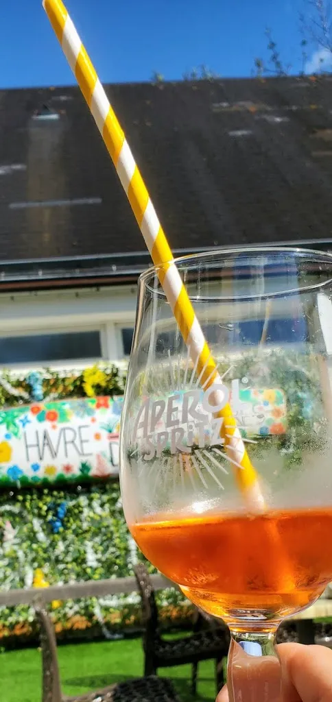 La Voile_Bernières-sur-Mer_slider_image_3