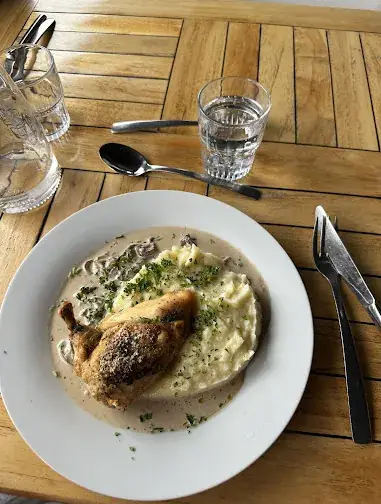 Eaglewso59_Restaurant La Maison Bleue_Courseulles-sur-Mer_review