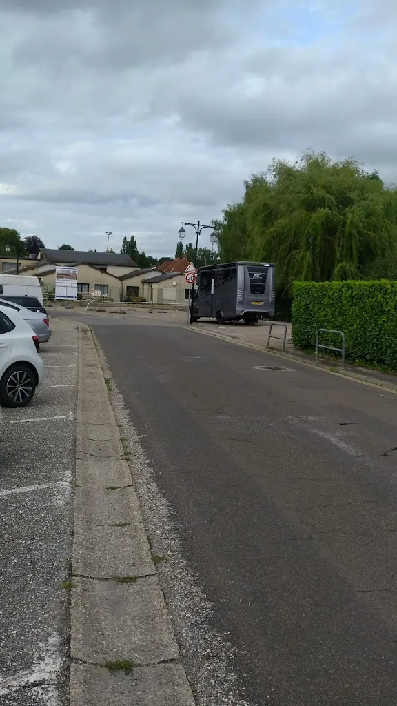 Matt Thompson_Le Comptoir des Halles_Bernay_review