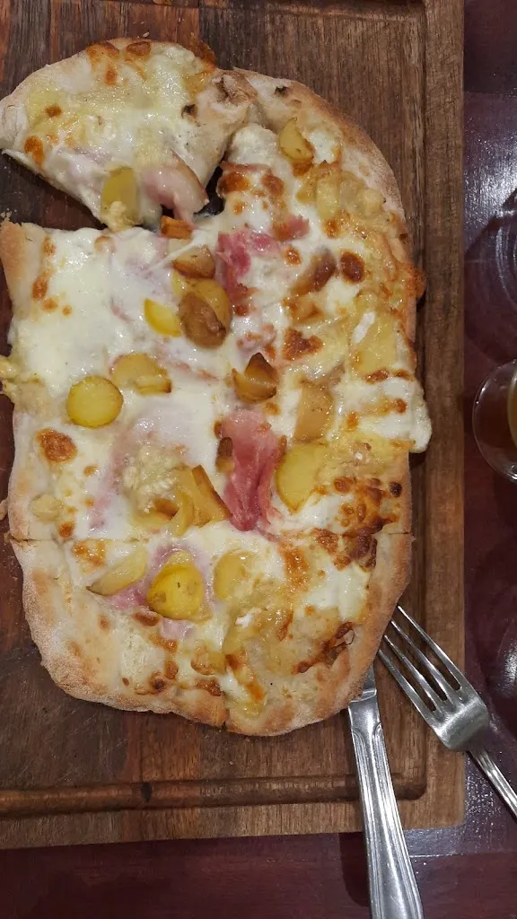 Titoune M_La Bodega_Bernay_review