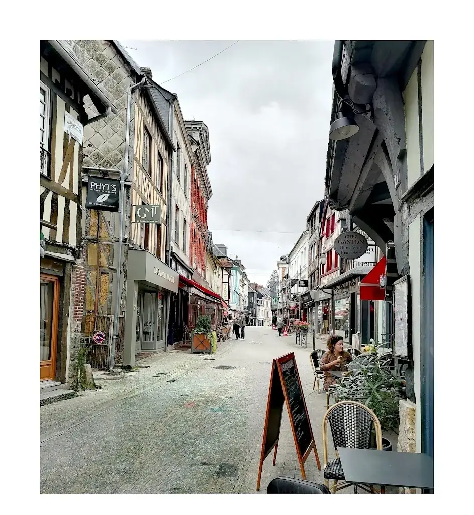 A. B._Chez Gaston_Bernay_Bewertung