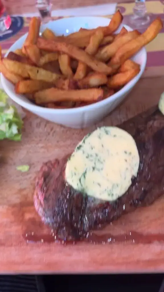 Chez Gaston_Bernay_slider_image_2