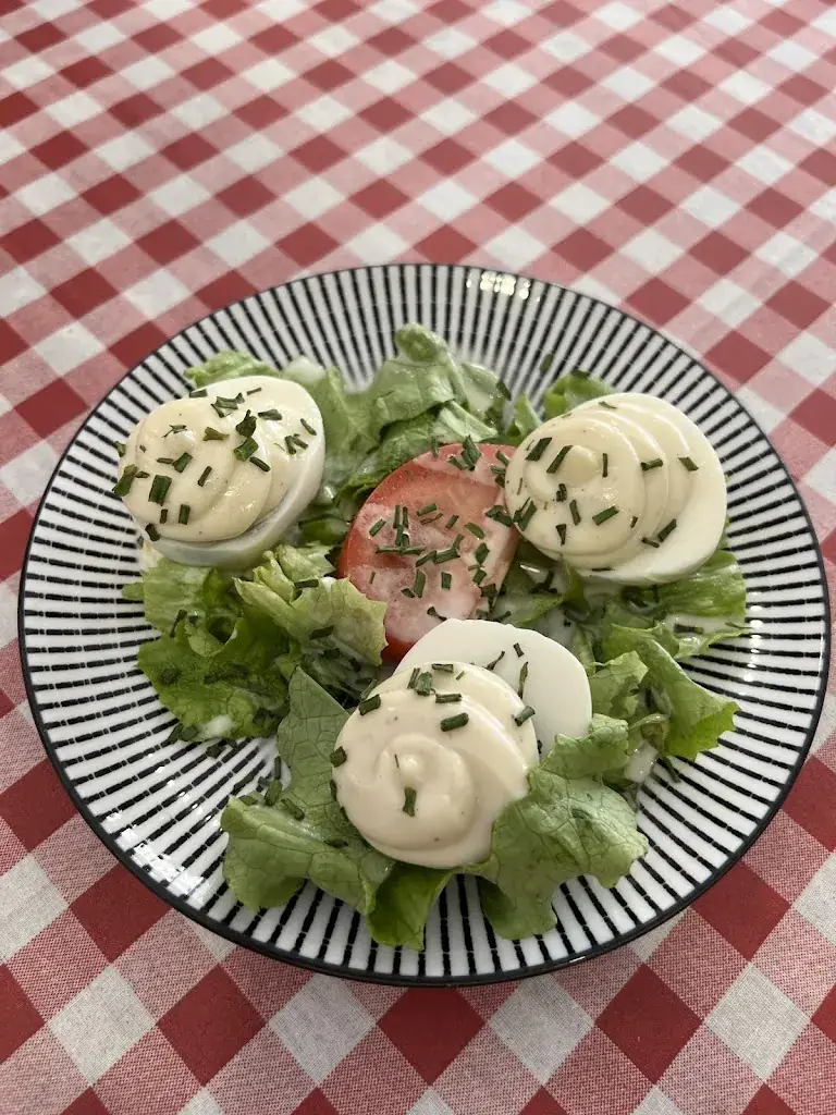 Chez Gaston_Bernay_slider_image_3