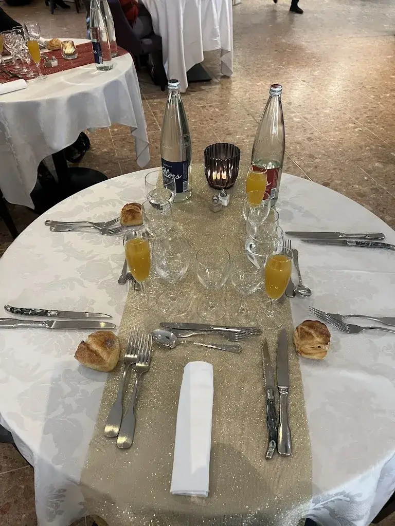 POUSSIER Claudie_La Pommeraie | Restaurant à bernay | Traiteur | Mariage | Séminaire | Anniversaire | Cérémonie_Treis-Sants-en-Ouche_review