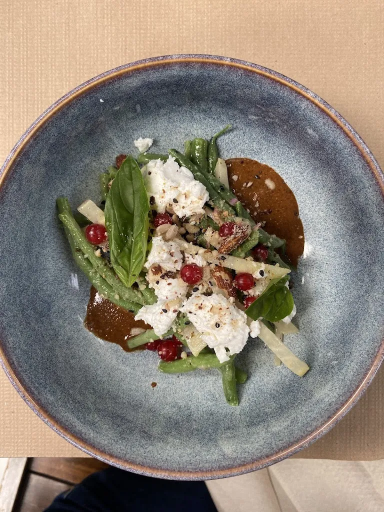 Elissa Rubin_Bobo Le Beau, Le Bien, Le Bon | Le Tiers Lieu De Bernay | Restaurant | Coworking | Shop Creators | Evénements_Bernay_review