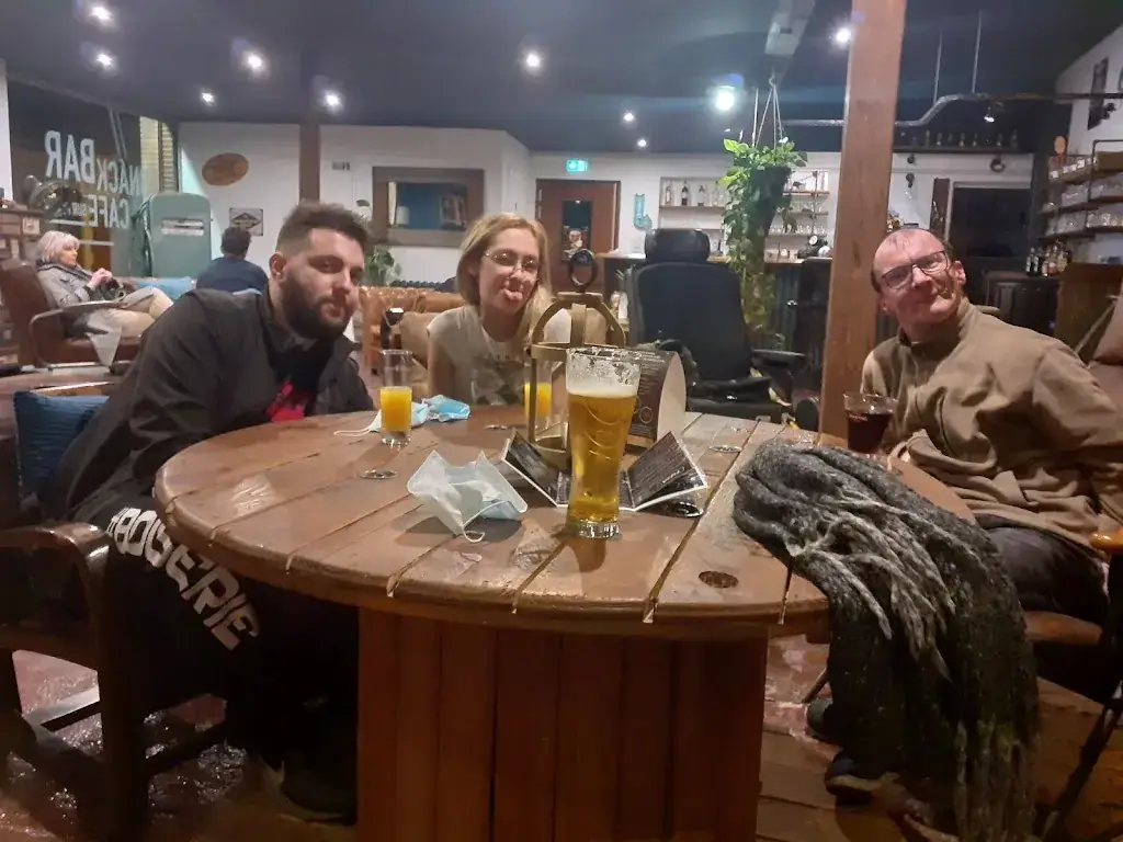 Les 2 frères_Bernay_slider_image_1