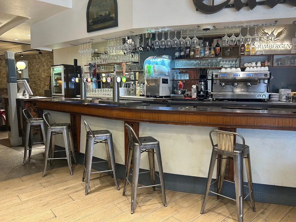 Café de la Gare_Bernay_slider_image_2